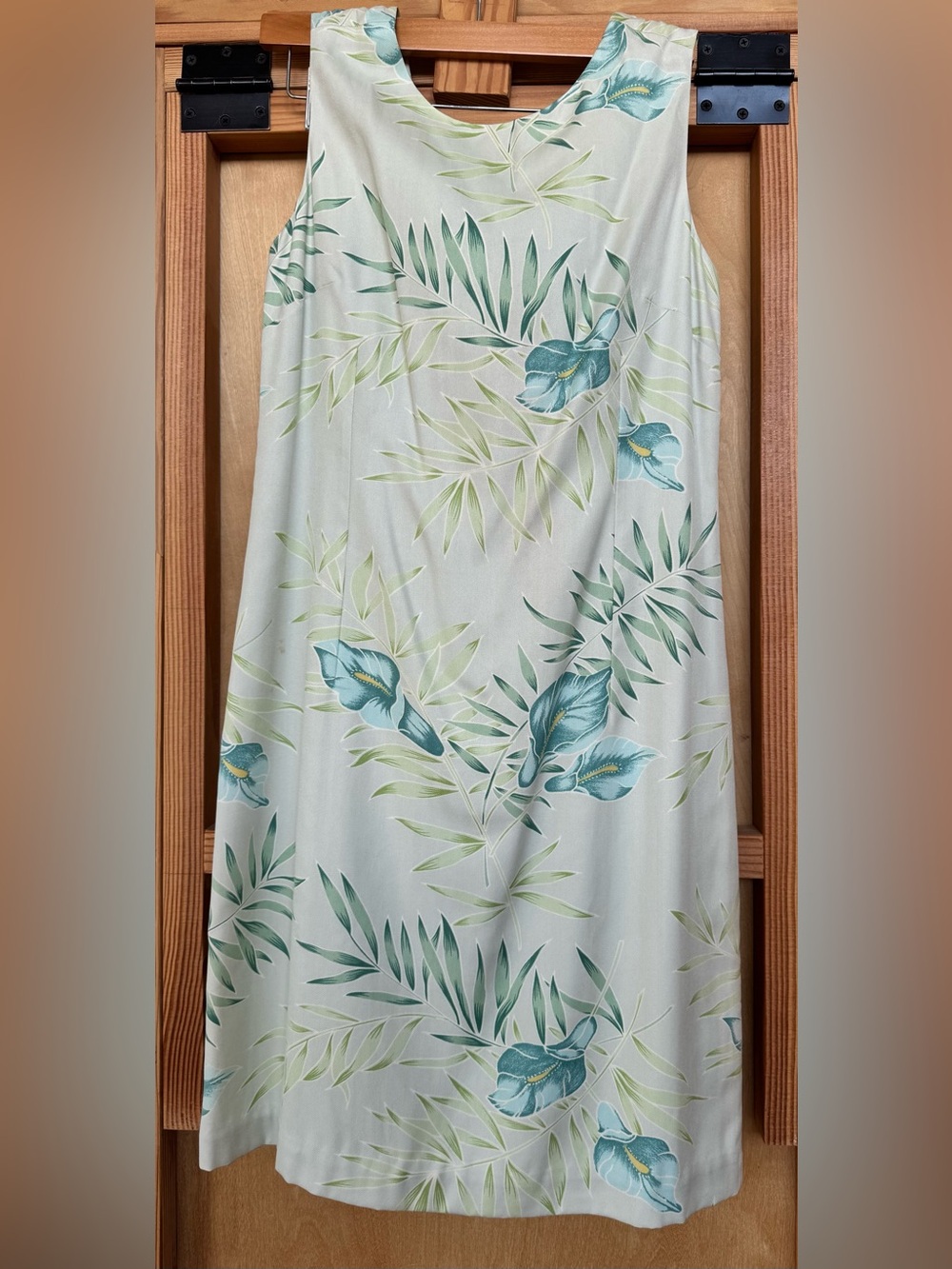 Tommy Bahama Lady Lily Sleeveless Shift Dress in Pistachio NWT